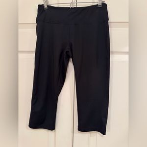 Zella black capris